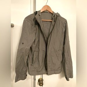 Uniqlo lightweight woman’s jacket - small, zip up, hooded & plaid